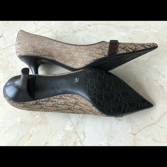 Dior canvas logo pumps size 37 1/2 like new! - Picture 4 of 5